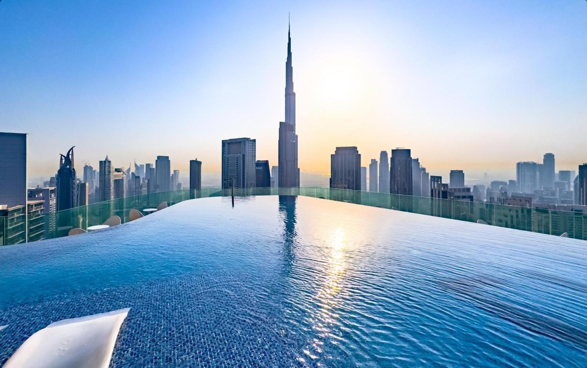 Paramount Tower Hotel And Residences With Infinity Sky Pool دبي المظهر الخارجي الصورة