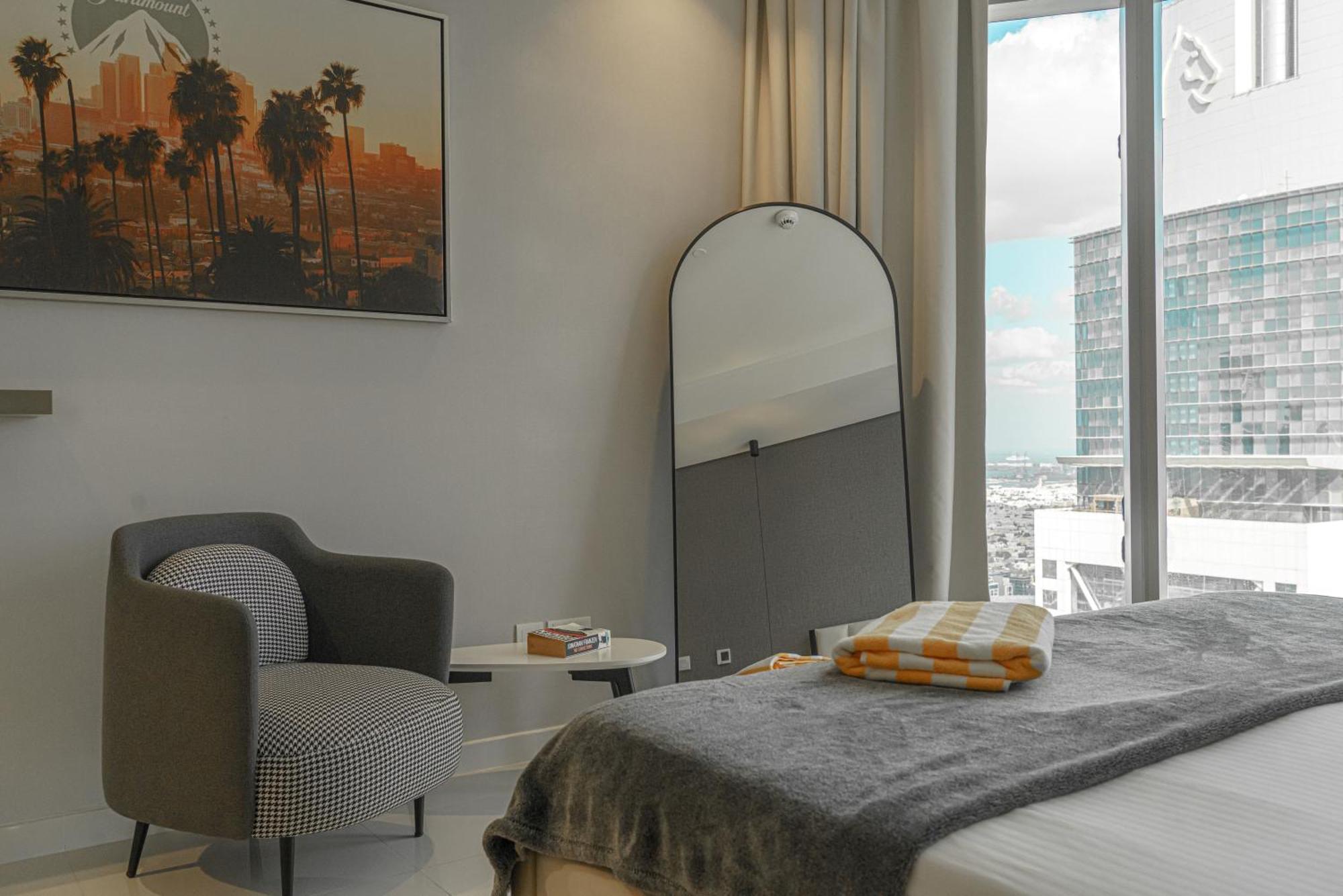Paramount Tower Hotel And Residences With Infinity Sky Pool دبي المظهر الخارجي الصورة