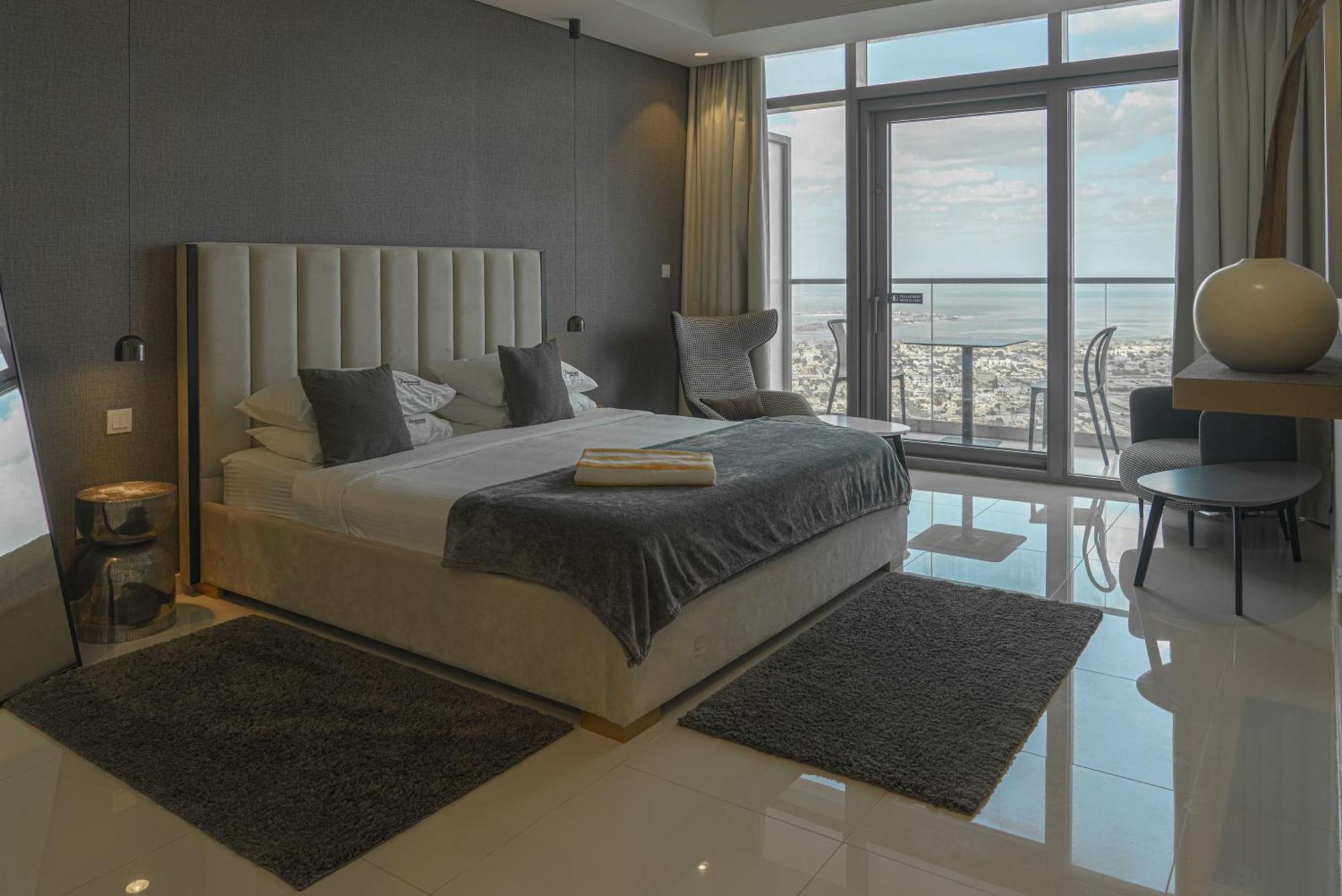 Paramount Tower Hotel And Residences With Infinity Sky Pool دبي المظهر الخارجي الصورة