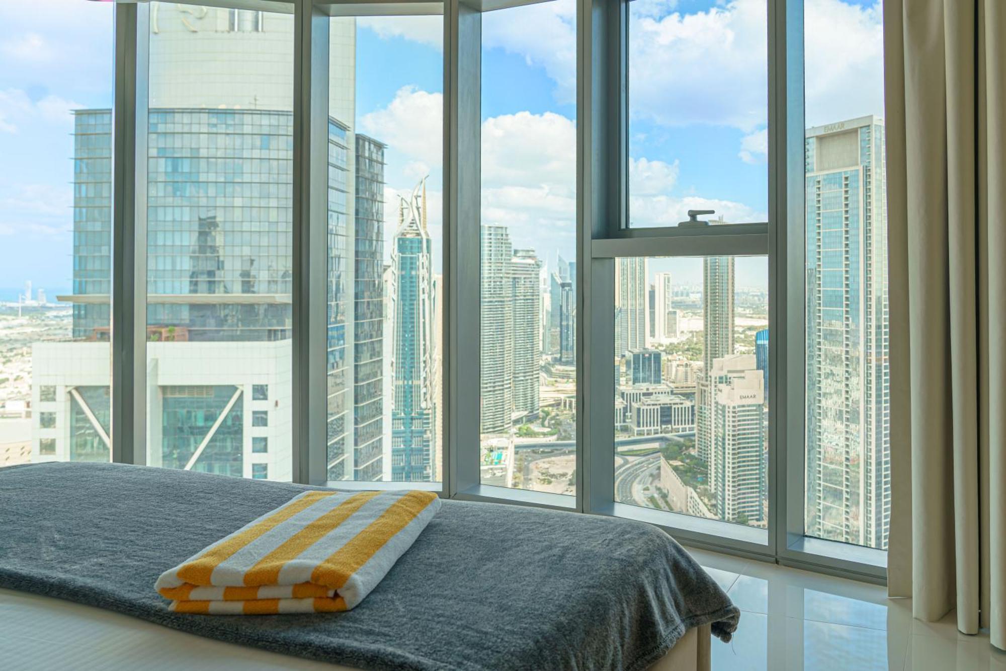 Paramount Tower Hotel And Residences With Infinity Sky Pool دبي المظهر الخارجي الصورة