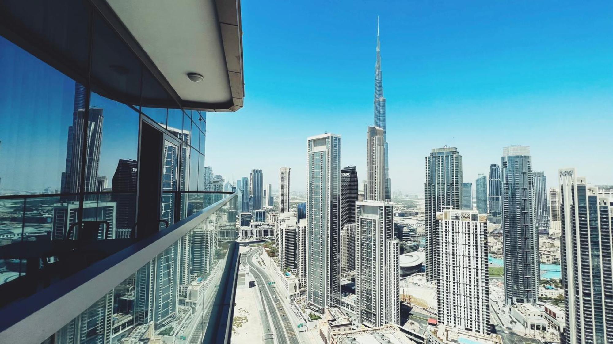 Paramount Tower Hotel And Residences With Infinity Sky Pool دبي المظهر الخارجي الصورة